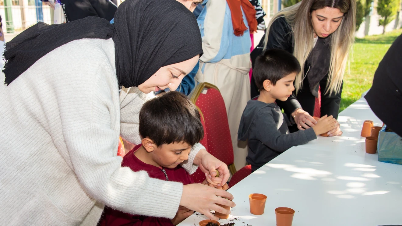 Selçuk Üniversitesi, SOBE Vakfı ile ‘Bitki Dikim Etkinliği’ düzenledi